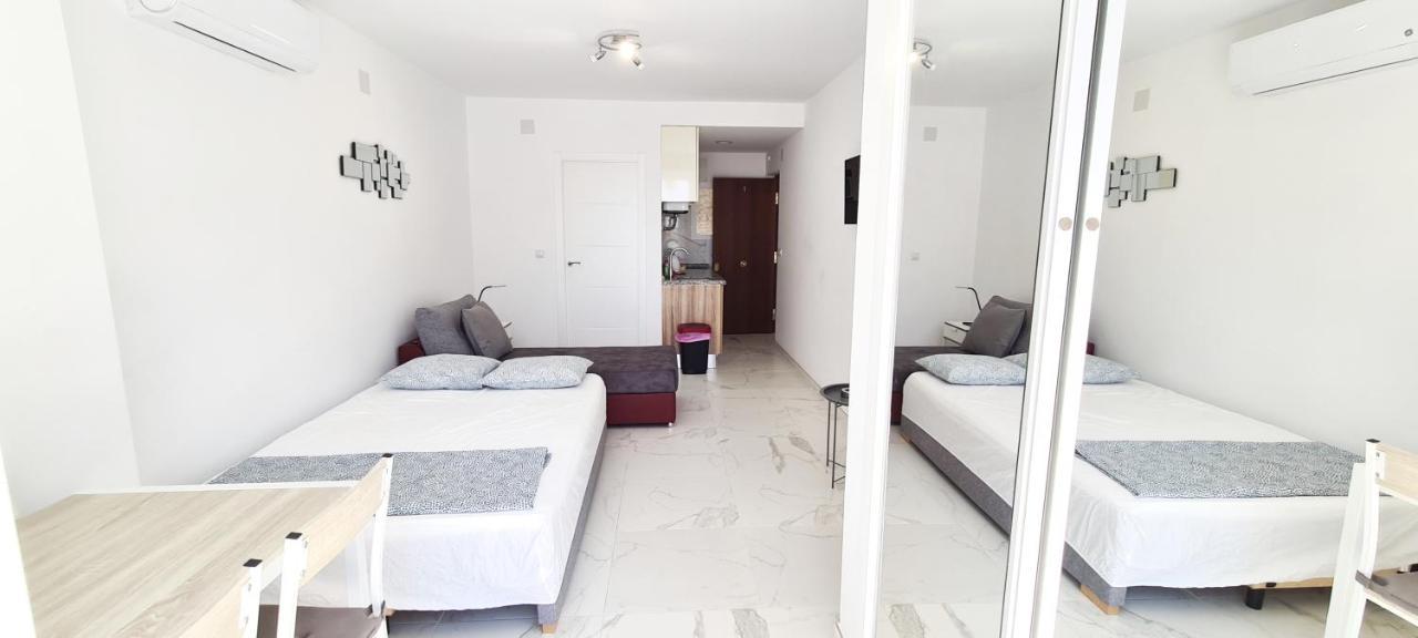 Babylon Tourist Apartments Беналмадена Екстериор снимка